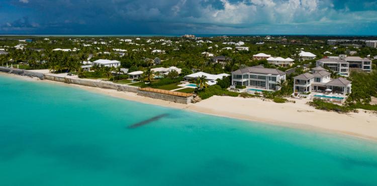 Beach Enclave Grace Beach (5 Bed Beachfront)